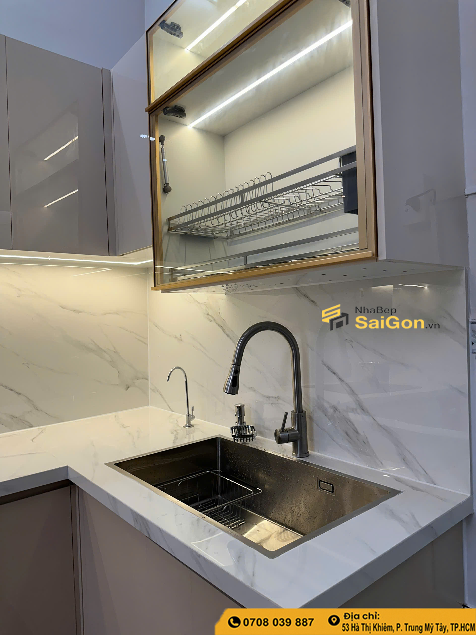 Bàn Giao Thiết Kế Thi Công Nhà Bếp Ở Bình Chánh