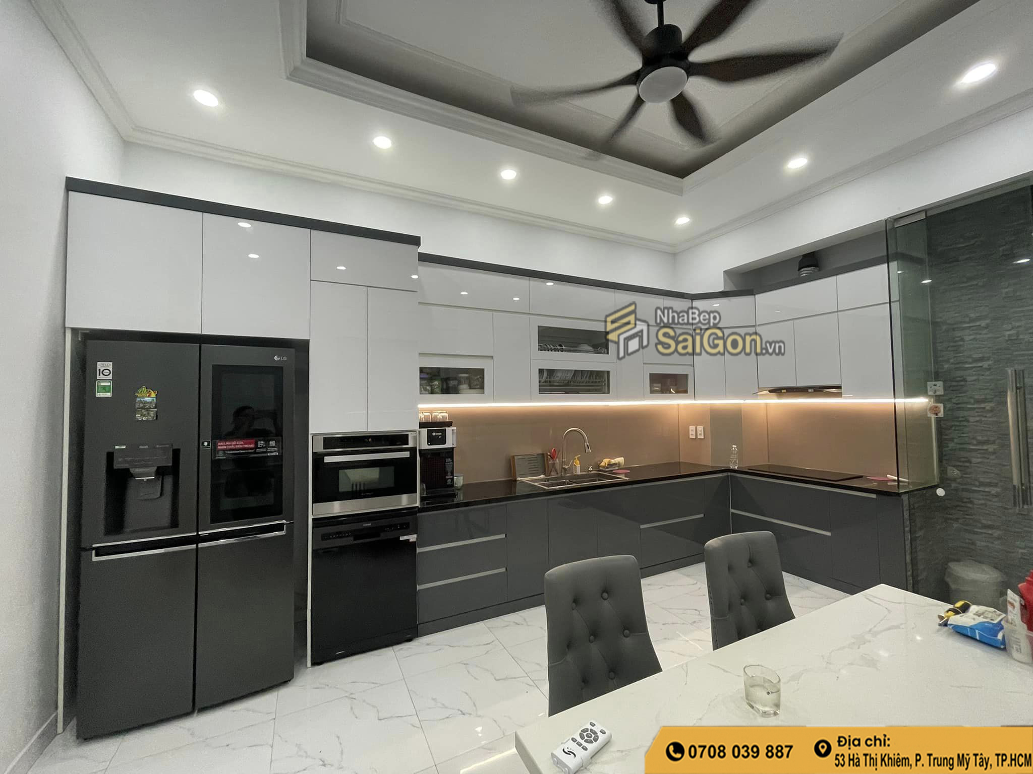 Tủ bếp nhựa chống mối mọt