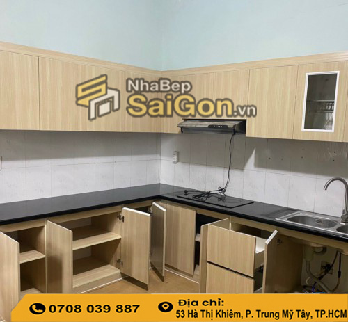 Tủ bếp nhựa vân gỗ