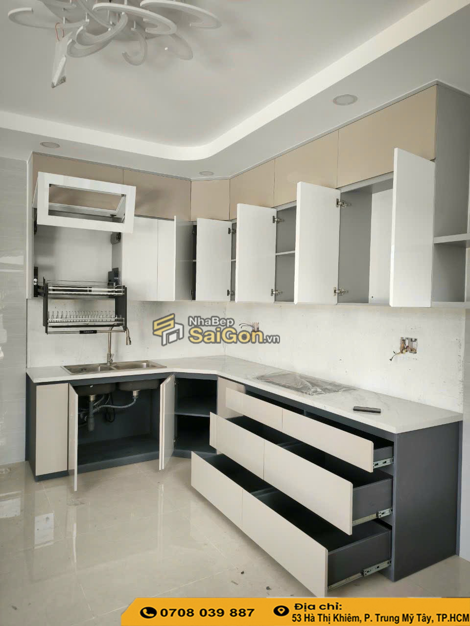 Giá tủ bếp nhựa Picomat