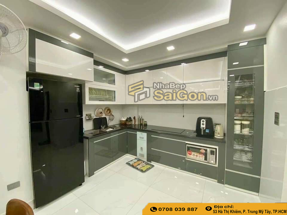 Tủ bếp nhựa đặc Bình Dương
