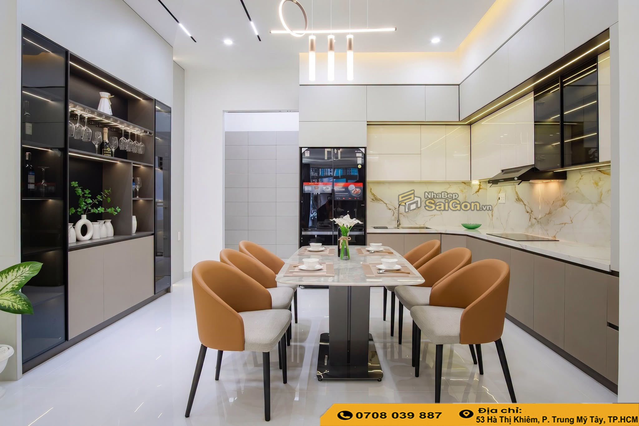 Thi công tủ bếp nhựa đặc TP.HCM