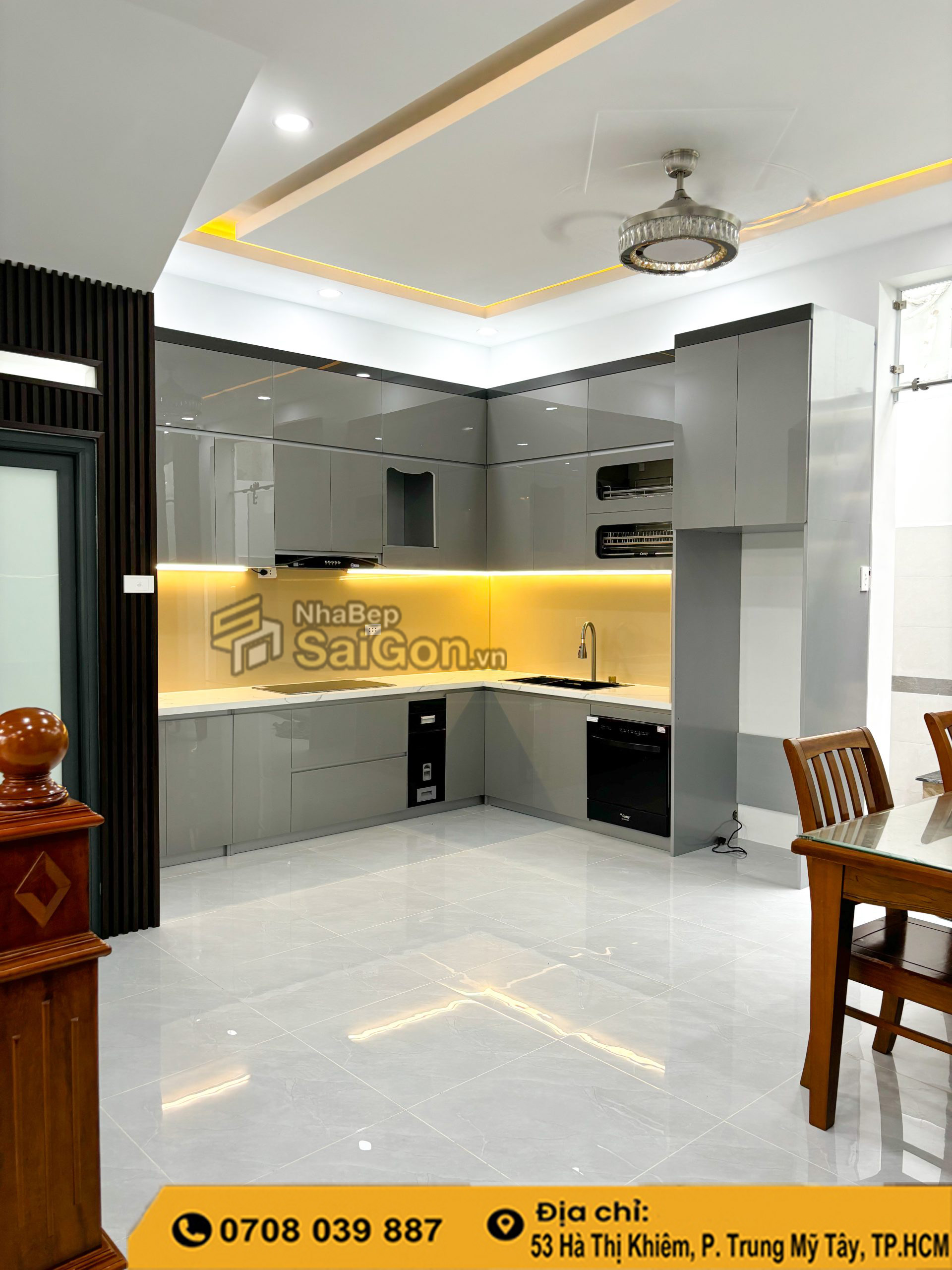 Tủ bếp nhựa đặc tại TPHCM