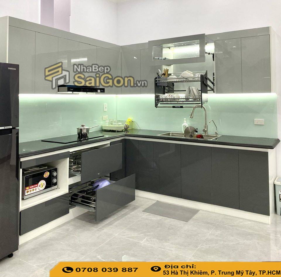 Đơn vị thi công tủ bếp Acrylic