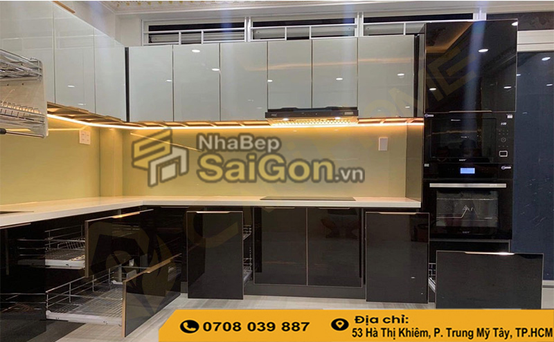 Tủ Bếp Không Tay Nắm