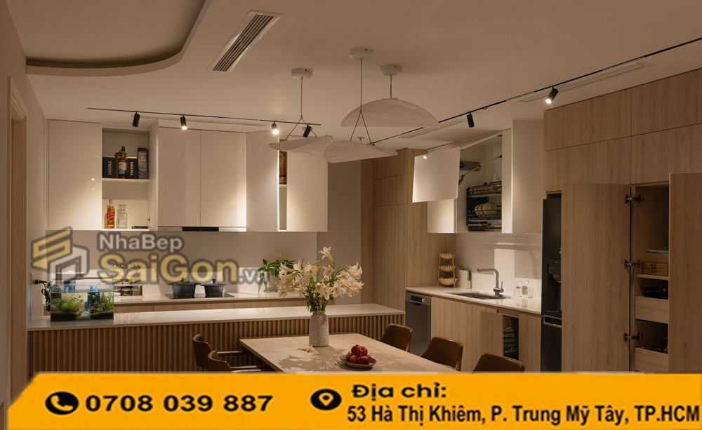 Tủ bếp nhựa đặc hay gỗ công nghiệp