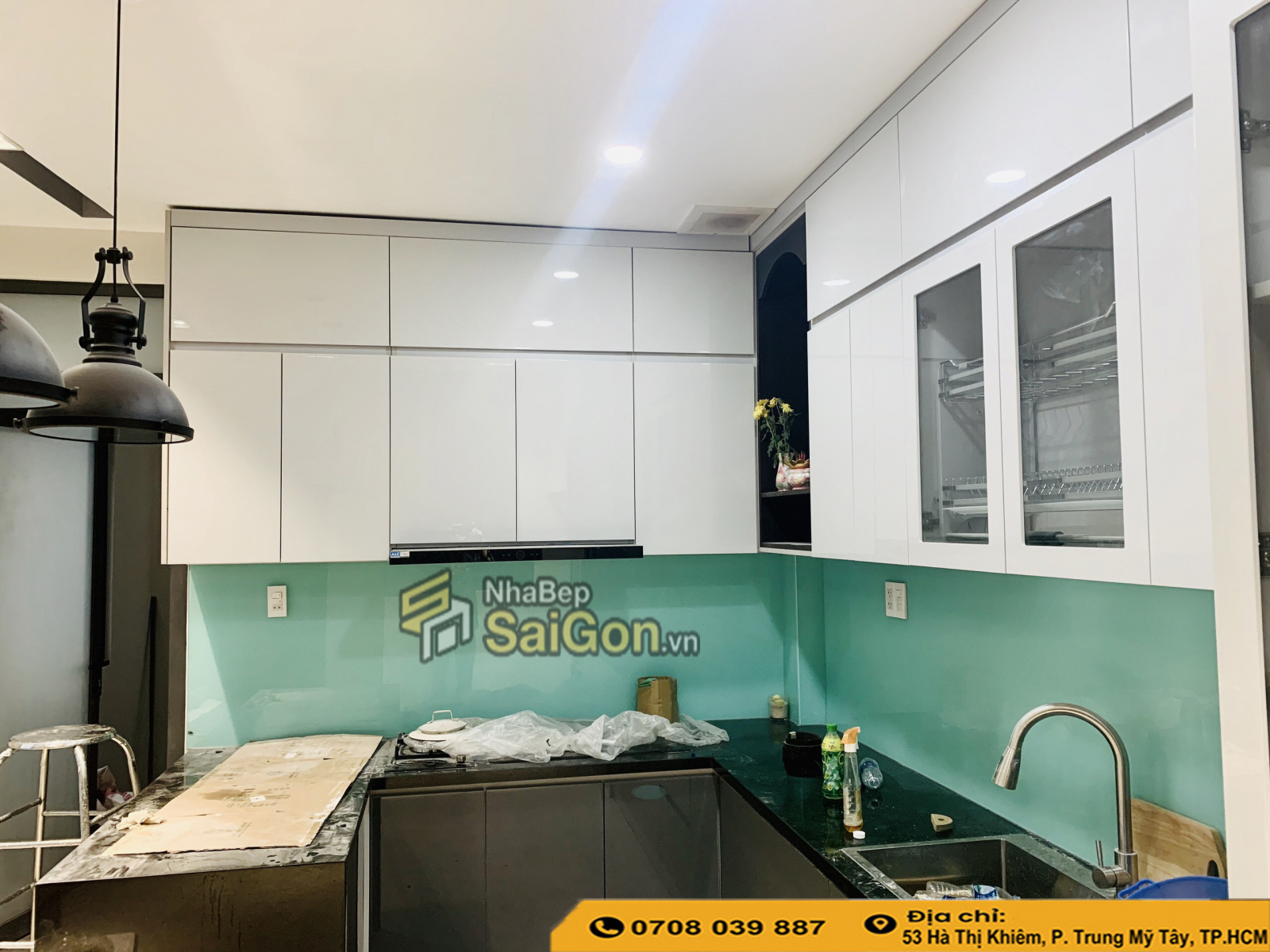 Xưởng Sản Xuất Tủ Bếp Acrylic