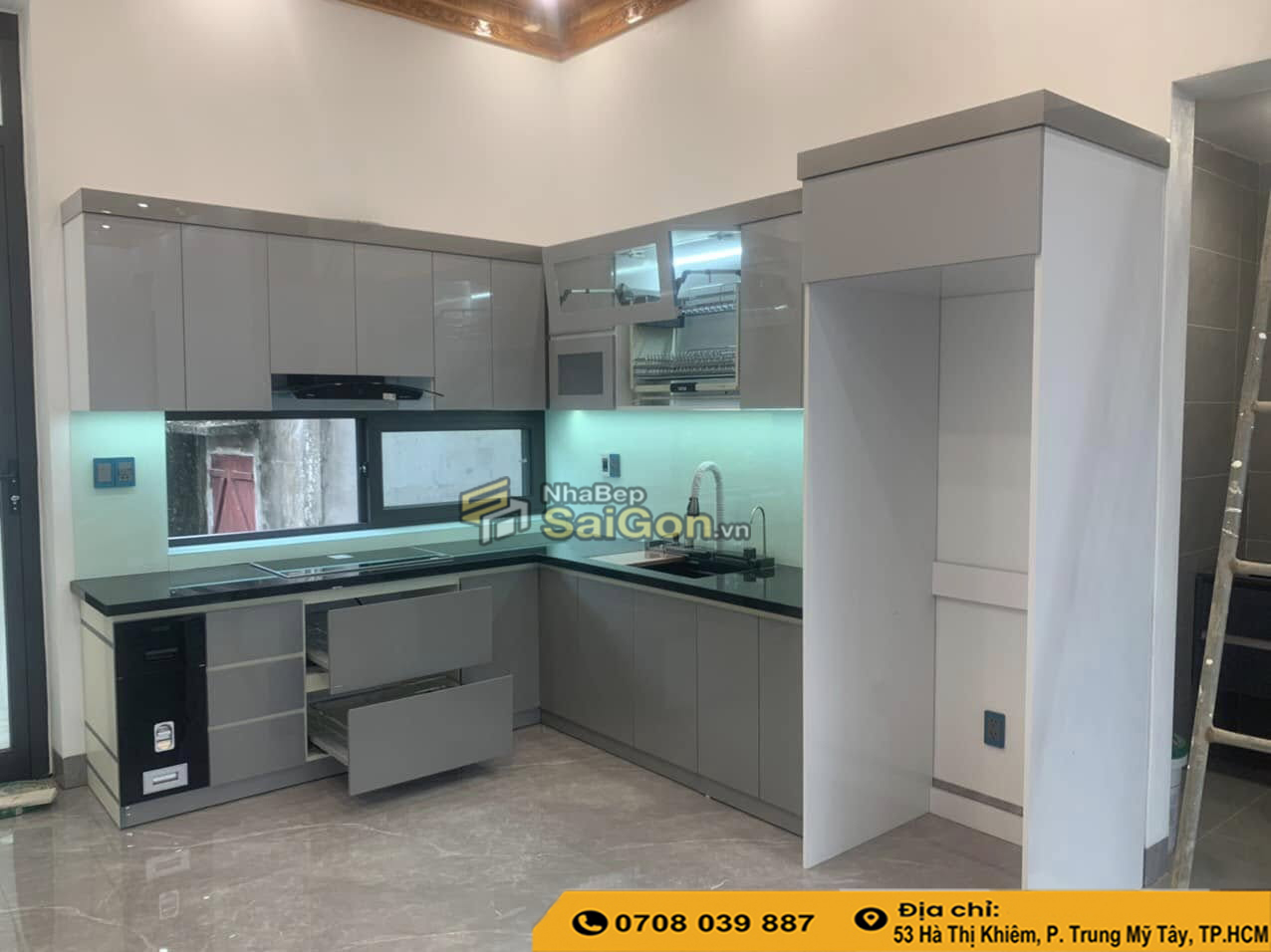 Đơn Vị Thi Công Tủ Bếp Uy Tín Hóc Môn