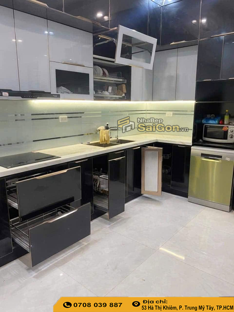 Thi Công Tủ Bếp Căn Hộ Chung Cư Hóc Môn