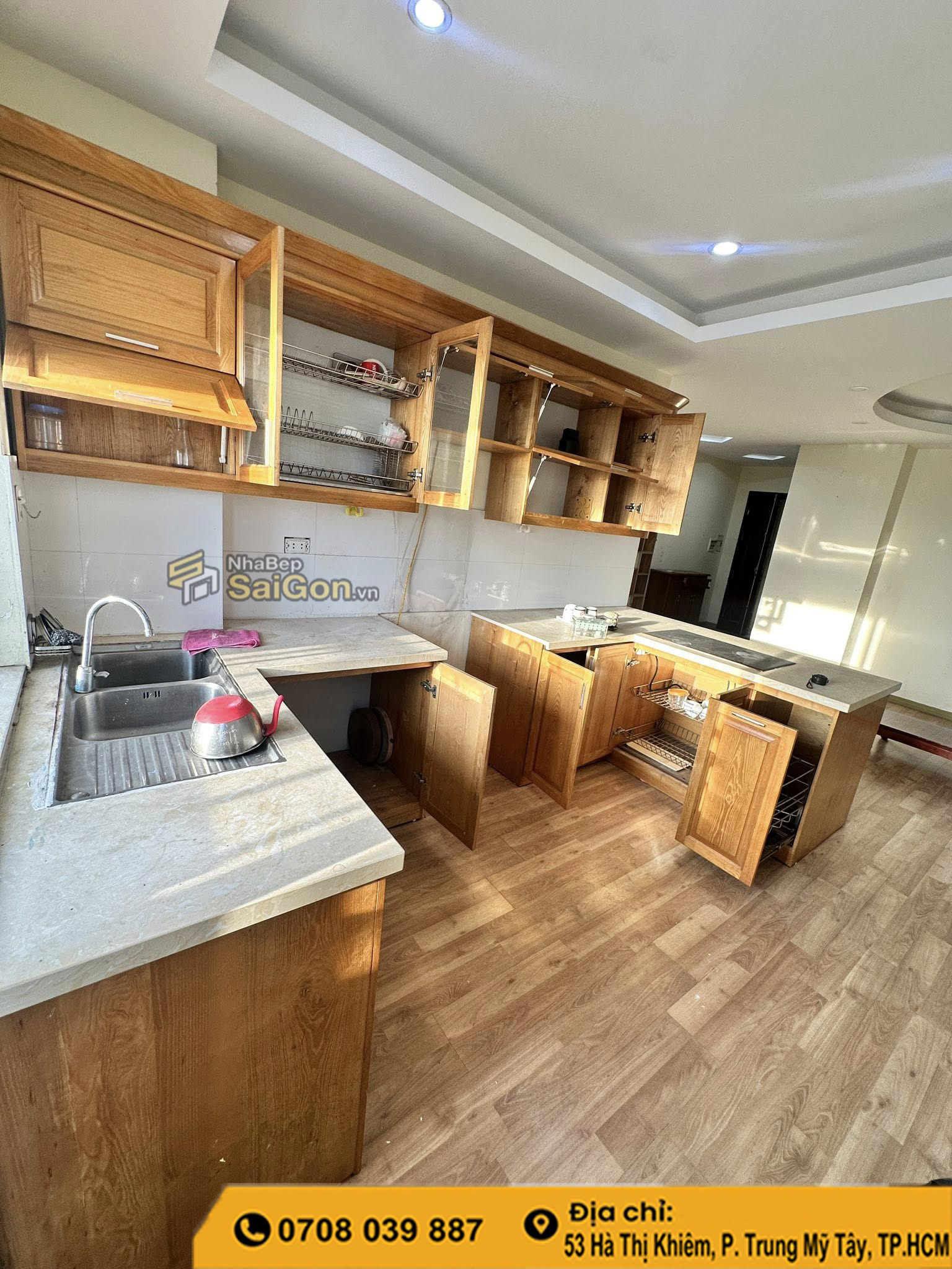Tủ bếp nhựa Composite
