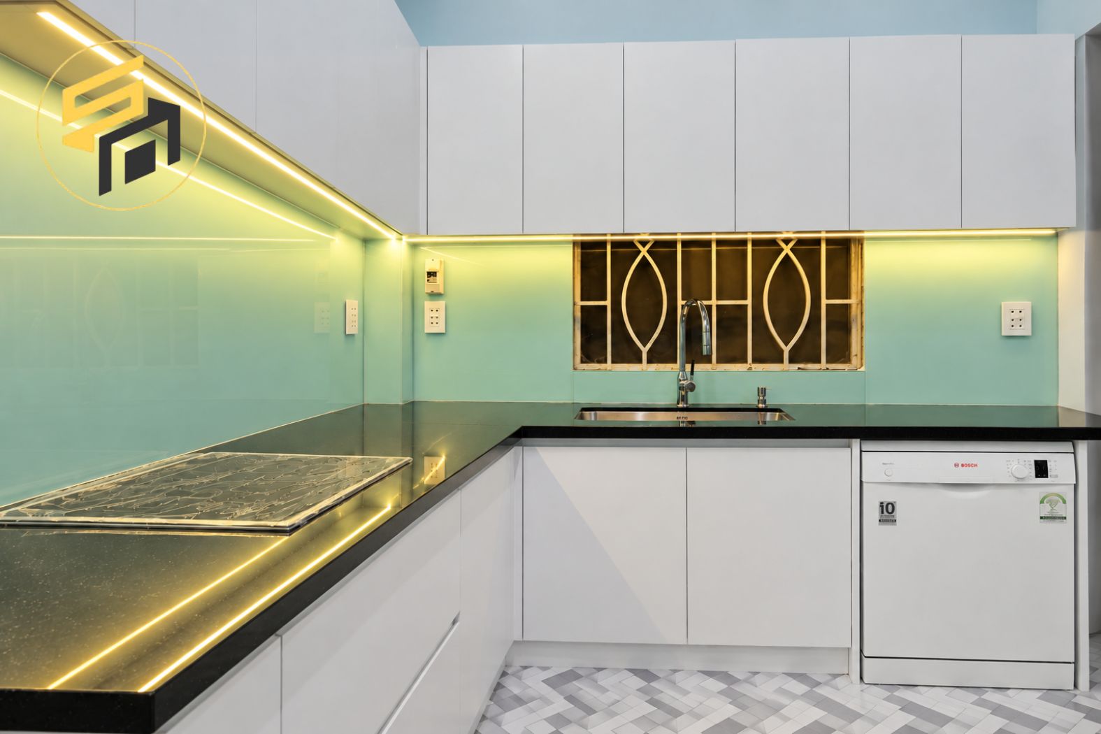 Dự Án Tủ Bếp Nhựa Acrylic Chữ L Tại Nhà Chị Minh Hóc Môn