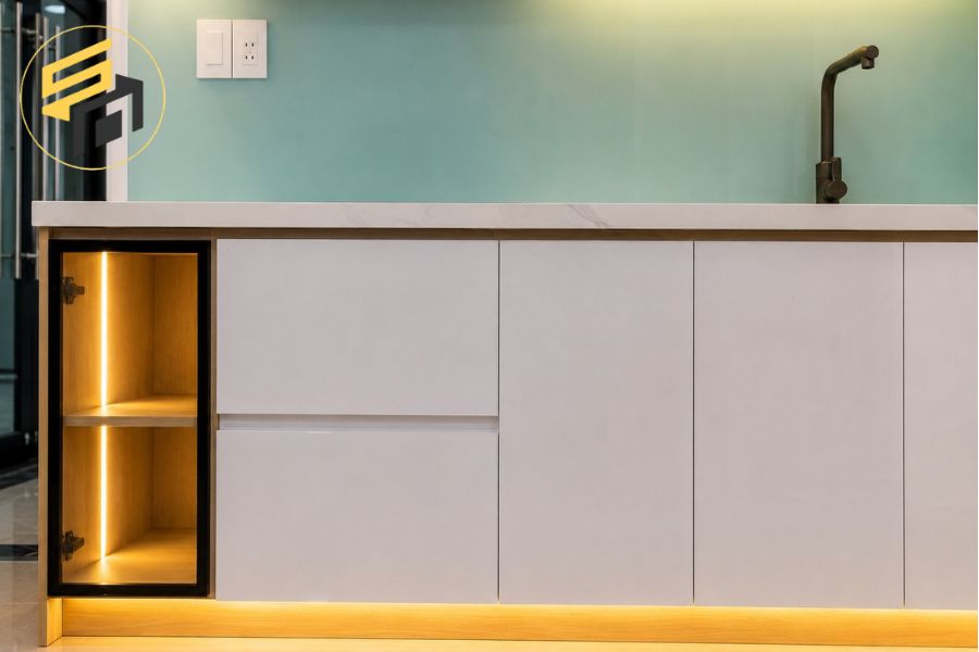 Dự Án Tủ Bếp Chữ I Acrylic Trắng Bóng Kính Ốp Màu Xanh Ngọ